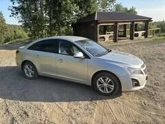2013 Chevrolet Cruze I Рестайлинг, серебристый, 760000 рублей, вид 2