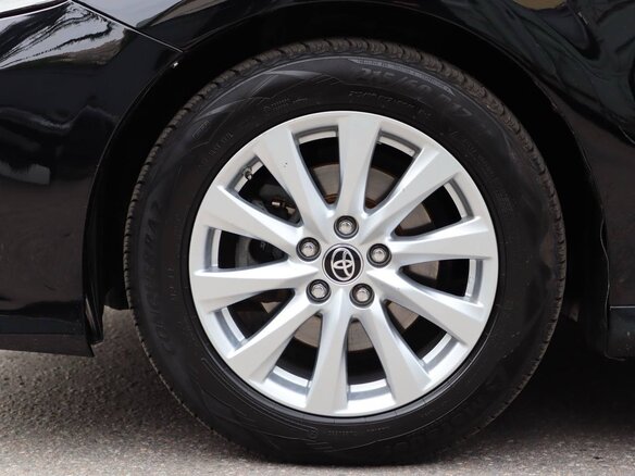 2019 Toyota Camry VIII (XV70), чёрный, 2150000 рублей - вид 13