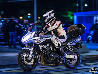 2002 Yamaha FZS600 Fazer, серебристый, 320000 рублей, вид 1