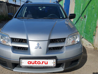 2006 Mitsubishi Outlander I, серебристый, 610000 рублей, вид 1