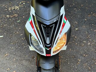 2014 Aprilia SR 50 R, красный, 219000 рублей, вид 5