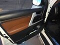 2016 Toyota Land Cruiser 200 Series Рестайлинг 2, белый, 5700000 рублей - вид 11