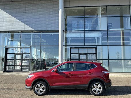 2014 Nissan Qashqai II, красный, 1415000 рублей, вид 3
