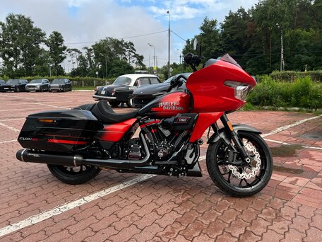 2026 Harley-Davidson CVO Road Glide ST, красный, 6400000 рублей, вид 1