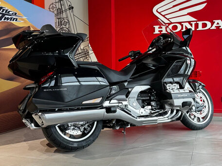2019 Honda GL 1800 Gold Wing, чёрный, 2890000 рублей, вид 3