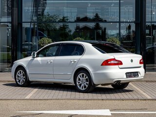 2011 Skoda Superb II, белый, 1055000 рублей, вид 4