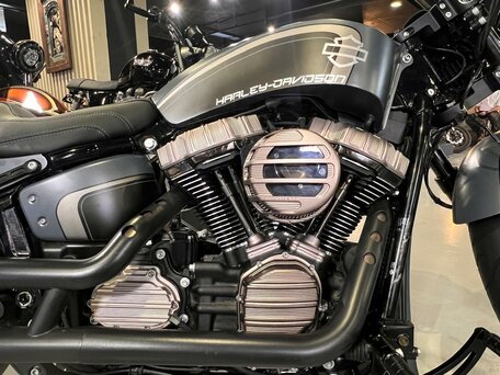 2024 Harley-Davidson Breakout, серый, 3000000 рублей, вид 3