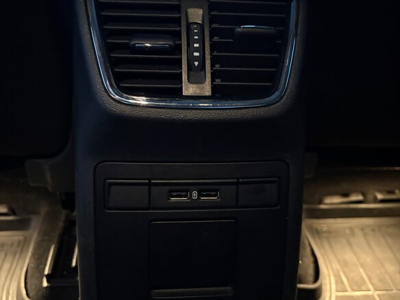 2019 Skoda Octavia III (A7) Рестайлинг, белый, 2100000 рублей - вид 10
