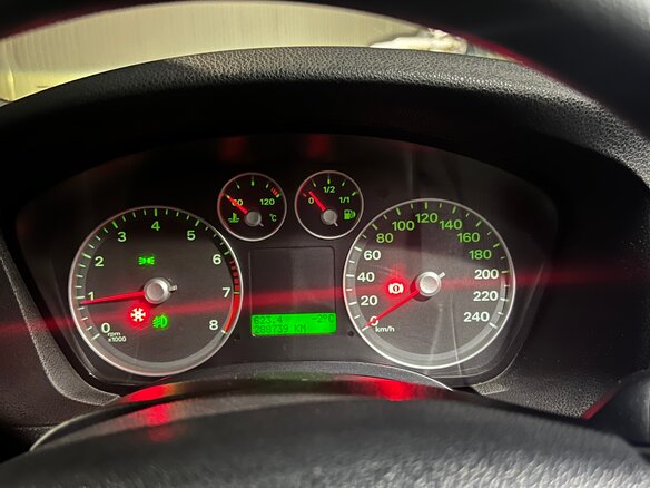 2006 Ford Focus II, серебристый, 400000 рублей - вид 6