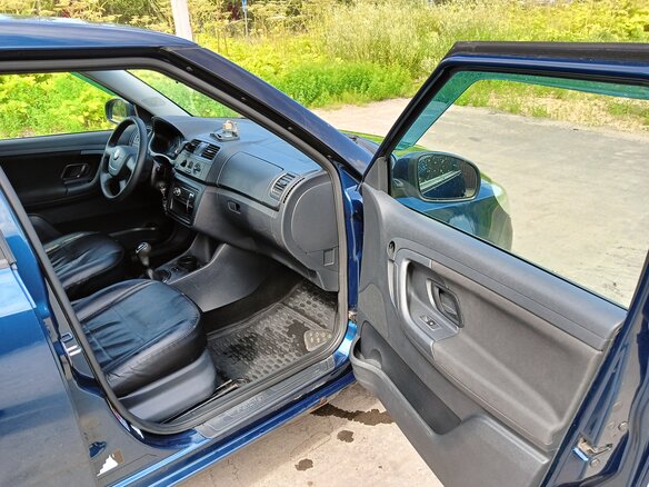 2012 Skoda Fabia II Рестайлинг, синий, 480000 рублей - вид 9