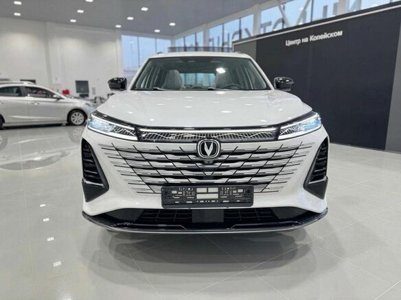 2024 Changan CS75 Plus III, белый, 2899000 рублей