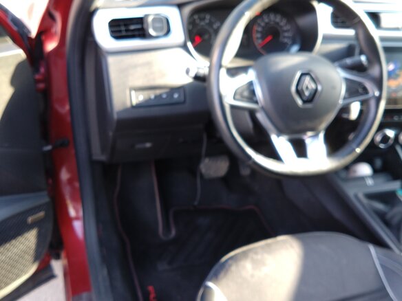 2021 Renault Arkana I, красный, 1555000 рублей - вид 5
