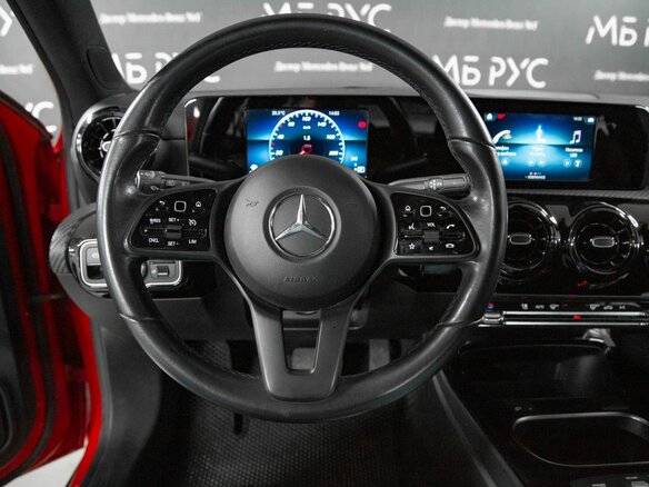 2019 Mercedes-Benz A-Класс 200 IV (W177), красный, 1800000 рублей - вид 8