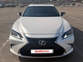 2022 Lexus ES 200 VII Рестайлинг, белый, 5000000 рублей, вид 1