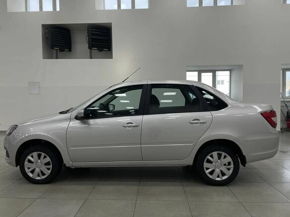 2026 Lada (ВАЗ) Granta I Рестайлинг, серебристый - вид 5