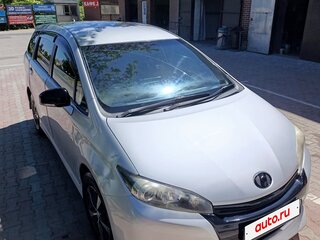 2012 Toyota Wish II Рестайлинг, серебристый, 1450000 рублей, вид 1