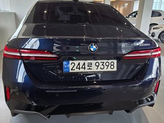 2023 BMW 5 серии 530i xDrive VIII (G60/G61/G68), синий, 6748000 рублей, вид 4