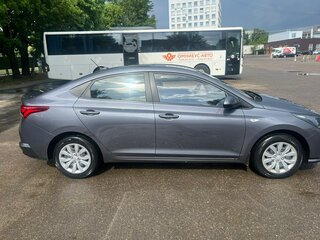 2021 Hyundai Solaris II Рестайлинг, серый, 1460000 рублей, вид 5