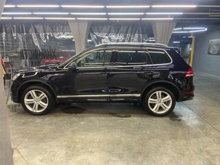 2013 Volkswagen Touareg II, чёрный, 2750000 рублей, вид 4