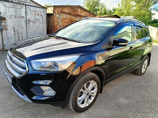 2019 Ford Kuga II Рестайлинг, чёрный, 2050000 рублей, вид 1