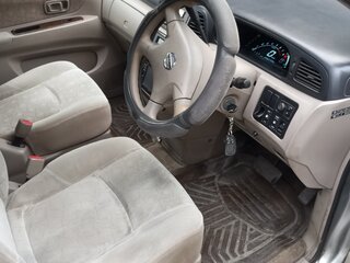 2002 Nissan Liberty, серебристый, 310000 рублей, вид 3