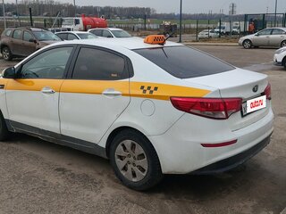 2015 Kia Rio III Рестайлинг, белый, 500000 рублей, вид 5