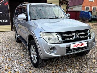 2012 Mitsubishi Pajero IV Рестайлинг 1, серебристый, 2350000 рублей, вид 1