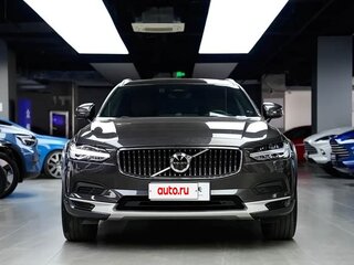 2023 Volvo V90 Cross Country I Рестайлинг, серый, 5649055 рублей, вид 2