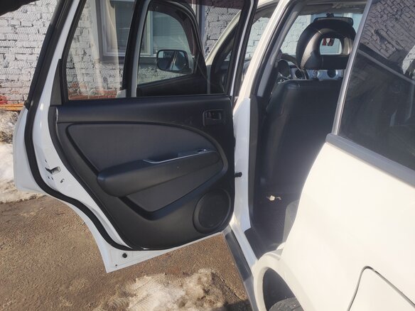 2003 Mitsubishi Outlander I, белый, 690000 рублей - вид 17