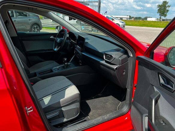 2023 SEAT Leon IV, пурпурный - вид 14