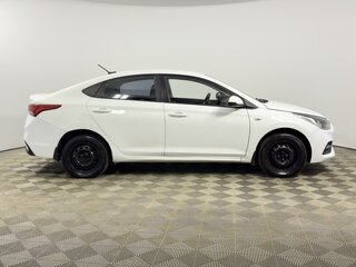 2018 Hyundai Solaris II, белый, 729900 рублей, вид 5