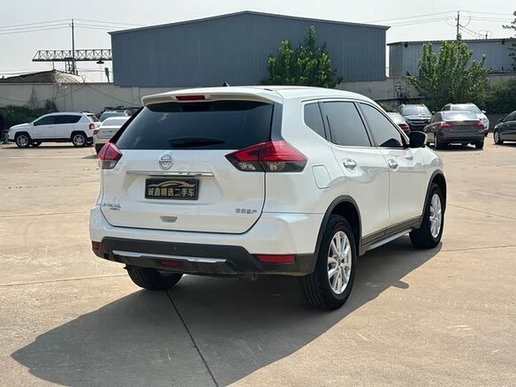 2022 Nissan X-Trail III Рестайлинг, белый - вид 5