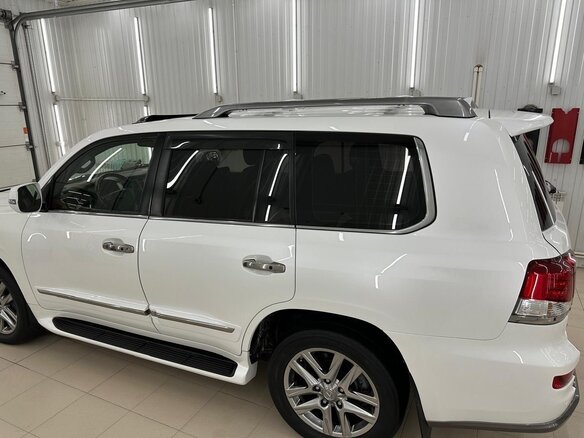 2014 Lexus LX 570 III Рестайлинг, белый, 5800000 рублей - вид 7