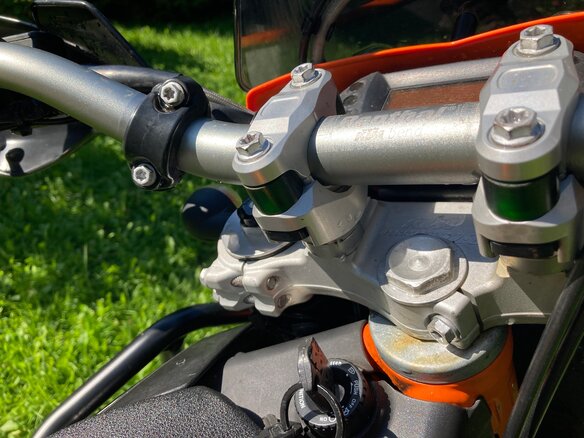 2009 KTM 690 Enduro R, оранжевый, 650000 рублей - вид 5