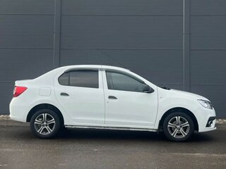 2017 Renault Logan II, белый, 570000 рублей, вид 4