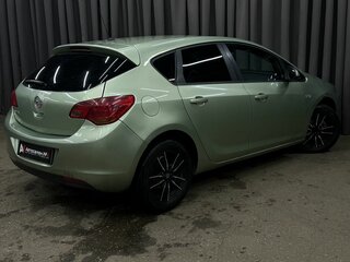 2010 Opel Astra J, зелёный, 549900 рублей, вид 3