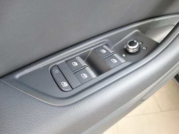 2021 Audi A4 35 TFSI V (B9) Рестайлинг, серый - вид 27