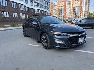 2021 Chevrolet Malibu IX Рестайлинг, серый, 1900000 рублей, вид 3