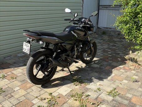 2021 Bajaj Pulsar NS 125, чёрный, 119000 рублей, вид 2