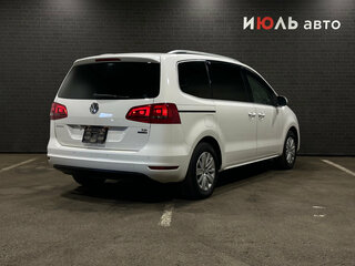 2011 Volkswagen Sharan II, белый, 1420000 рублей, вид 5