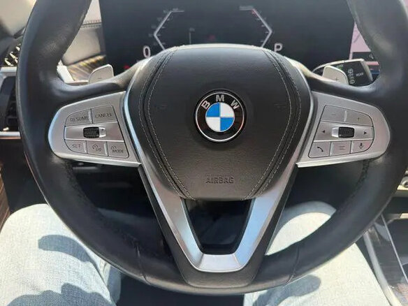 2025 BMW X7 40i I (G07) Рестайлинг, пурпурный, 9981119 рублей - вид 8