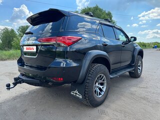 2021 Toyota Fortuner II Рестайлинг, чёрный, 5490000 рублей, вид 3