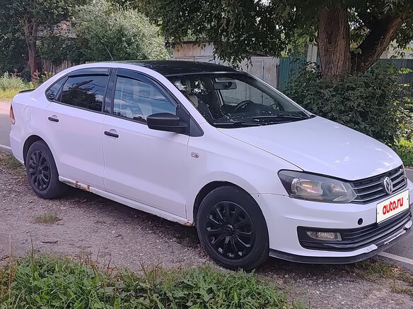 2016 Volkswagen Polo V Рестайлинг, белый - вид 2
