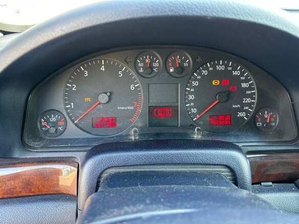 2000 Audi A4 I (B5) Рестайлинг, серый, 320000 рублей - вид 8