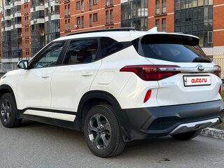 2020 Kia Seltos I, белый, 1750000 рублей, вид 4