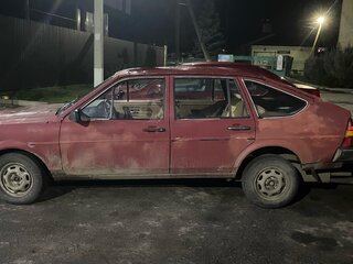 1982 Volkswagen Passat B2, красный, 55000 рублей, вид 4