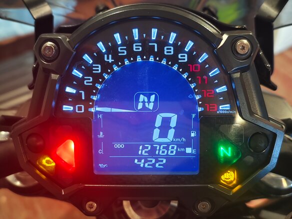 2019 Kawasaki Z 650, белый, 650000 рублей - вид 6