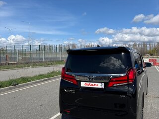 2022 Toyota Alphard III Рестайлинг, чёрный, 9900000 рублей, вид 4