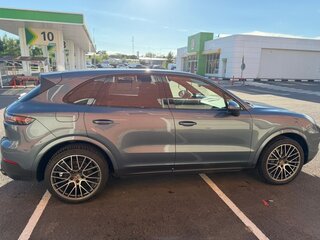 2020 Porsche Cayenne III, голубой, 5380000 рублей, вид 5