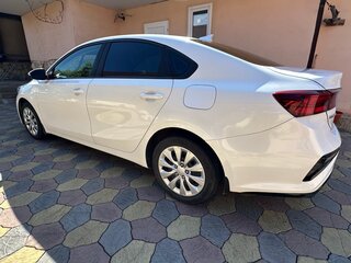 2019 Kia Cerato IV, белый, 1675000 рублей, вид 5